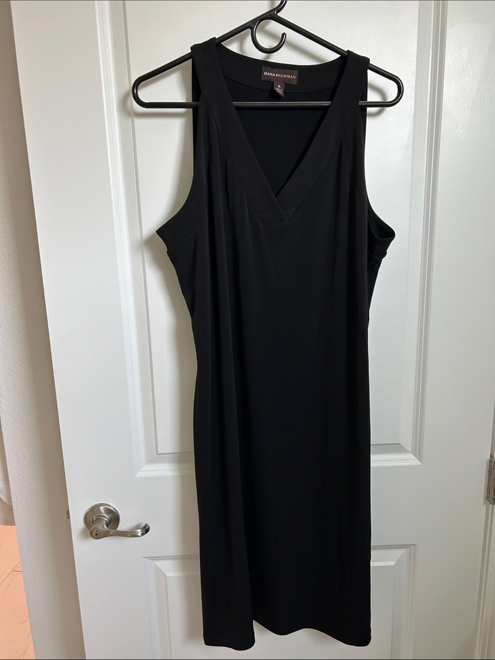 Dana Buchman Black V-Neck Midi Dress with Sleek Silhouette